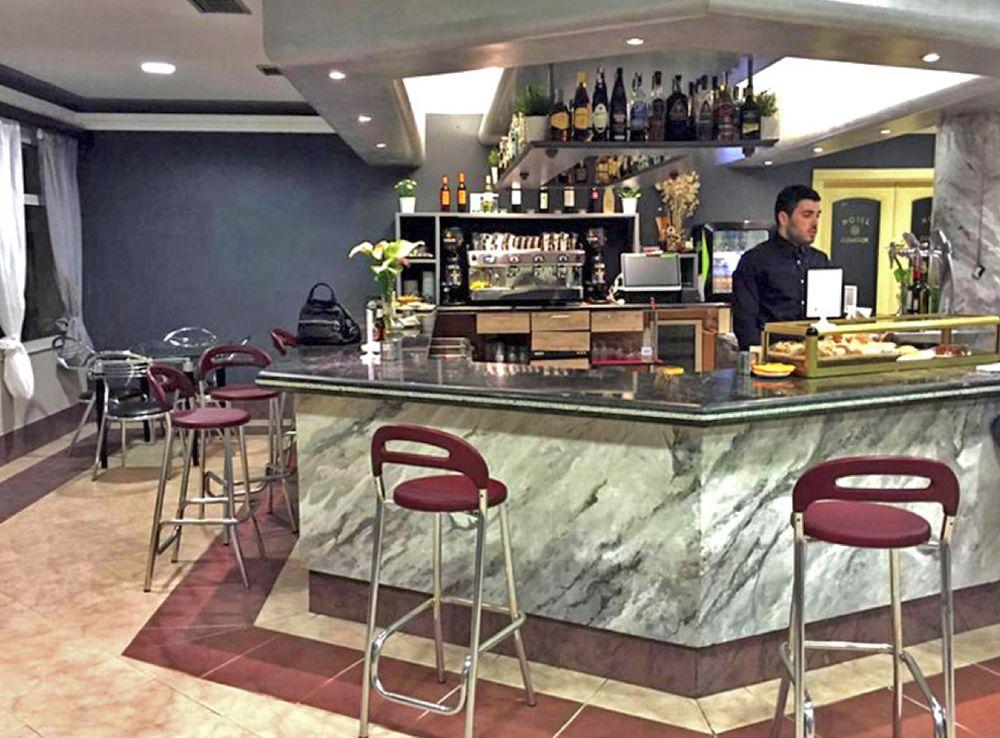 Hotel Real De Castilla Tordesillas Bagian luar foto