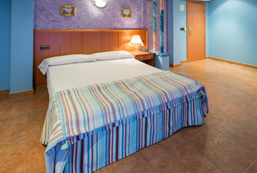 Hotel Real De Castilla Tordesillas Ruang foto