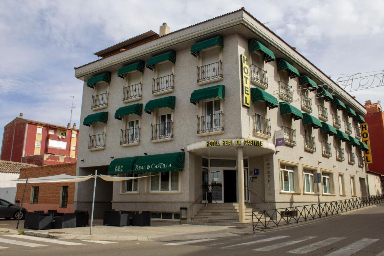 Hotel Real De Castilla Tordesillas Bagian luar foto